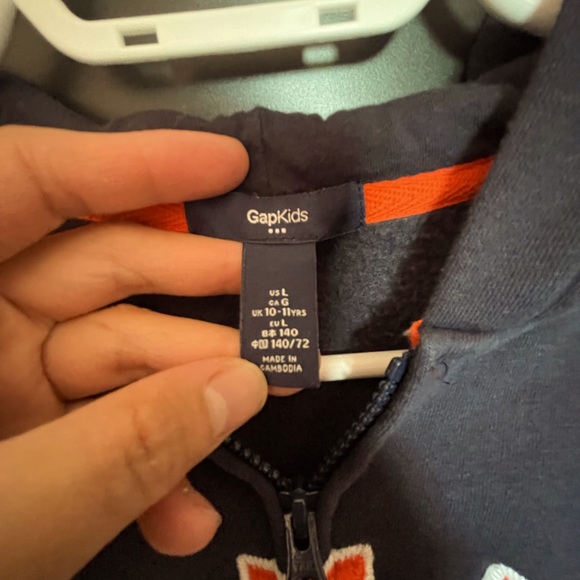 Gap Hoodie - Picture 2 of 2